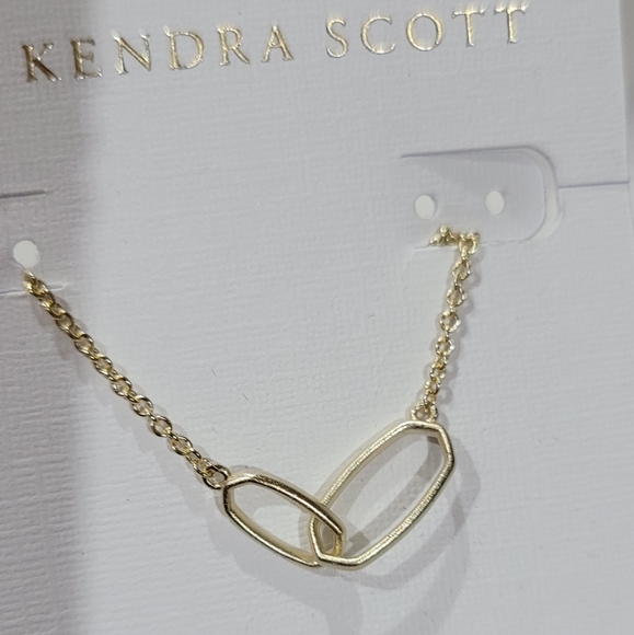Kendra Scott Dainty Necklace and Earrings in Gold - Picture 6 of 7